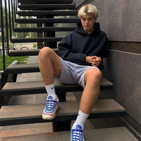 Air Max 97 Outfit Men, Air Max 97 Outfit, Men Gym Wear, Surfer Guys, Teen Boy Outfits, Cute White Guys, Mens Trendy Outfits, Boys Long Hairstyles, Frat Boy