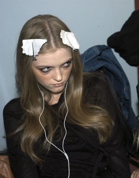 Vlada Roslyakova, Long Hair, Headphones, A Woman, Models, Hair