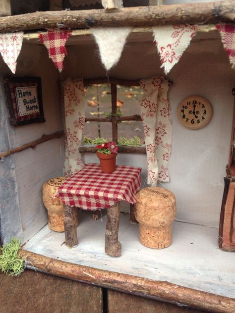 Diy Mouse House Furniture, Mouse House Diy, Woodland Dollhouse, Miniature Mouse House, Diy Ocean Decor, Homemade Dollhouse, Faerie Door, Cardboard Dollhouse, Christmas Posts