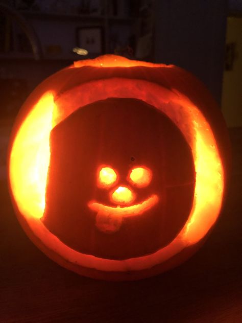 BTS BT21 halloween pumpkin carving idea - spooky Chimmy from BT21 characters Kpop Pumpkin Carving, Bts Pumpkin Carving, Bt21 Pumpkin, Rilakkuma Pumpkin Carving, Bt21 Halloween, Uwu Pumpkin, Bts Halloween, Bt21 Characters, Bts Bt21