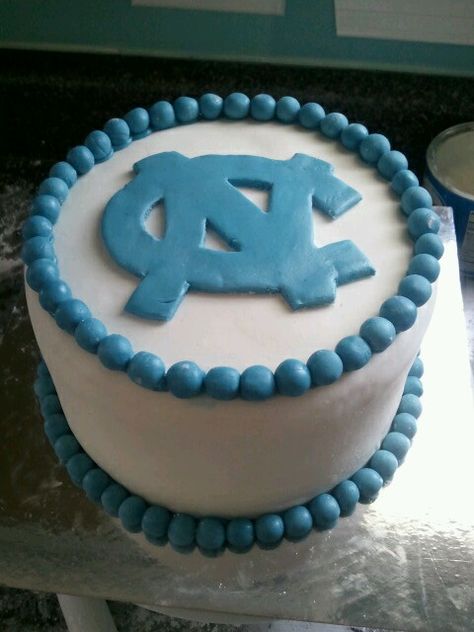 UNC cake...if I ever get married again...lol Unc Birthday Cake, Cake With Custard Filling, Heels Cake, Unc Graduation, Cake With Custard, Ball Cupcakes, Bday Stuff, Grad Cake, Carolina Tarheels