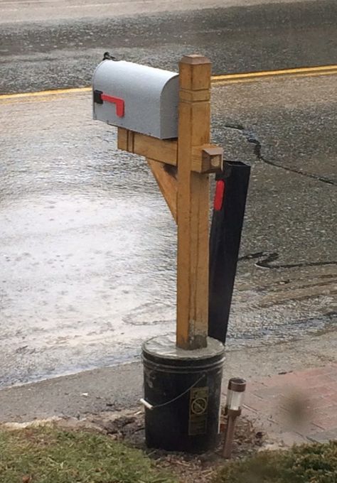 How to install a mailbox post in the winter when the ground is frozen Mail Box Post Ideas Diy, Sturdy Mailbox Ideas, How To Install A Mailbox Post, Mail Box Post Ideas, Diy Mailbox Post, Mailbox Post Ideas, Mailbox Installation, Fill A Bucket, Mailbox Stand