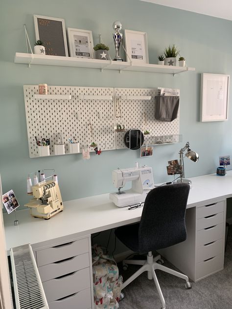 Craft Room Set Up Ideas Work Spaces, Craft Room Bedroom Combo, Office Sewing Room Combo, Small Office Craft Room Combo, Home Office And Craft Room Combo, Craft Room Set Up, Home Office Craft Room Combo, Office And Closet Combo Room, Home Office And Craft Room