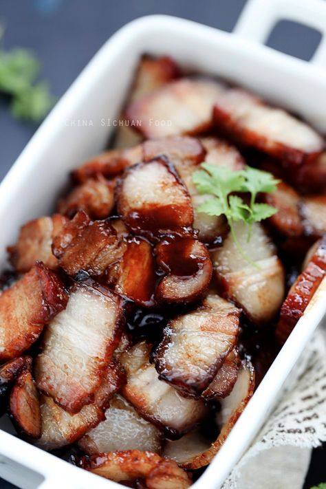 Roasted Pork Belly, Glam Barbie, Sichuan Food, Chinese Pork, Pork Belly Recipes, Mapo Tofu, Roasted Pork, Roast Pork, Pork Recipe