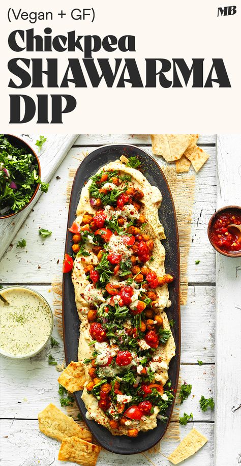 Amazing, 30-minute shawarma dip with baked chickpeas, parsley-tomato salad, and an easy 4-ingredient garlic dill sauce! Dinner Chickpeas, Garlic Dill Sauce, Chickpea Shawarma, Baked Chickpeas, Spiced Chickpeas, Minimalist Baker, Dill Sauce, Diet Desserts, Vegan Appetizers