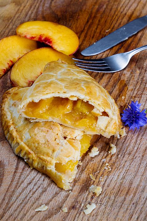 Three Ingredient Fresh Peach Hand Pies > Call Me PMc Fresh Peach Pound Cake Recipe, Peach Appetizer, Peach Turnovers, Peach Hand Pies, Peach Pound Cakes, Turnover Recipes, Hand Pie Recipes, Fried Pies, Peach Recipe