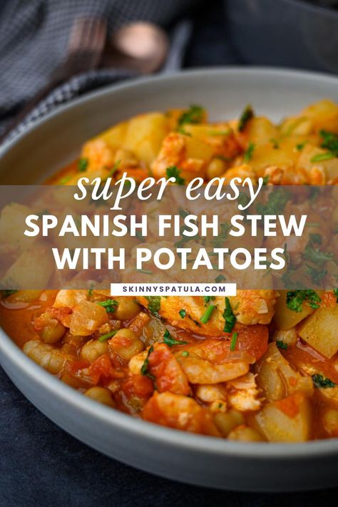 This Spanish fish stew with potatoes is a one-pan recipe packed with Mediterranean flavours that's satisfying, nutritious and easy to make. Garlic, fennel and lots of paprika enrich the taste of this seafood stew that is sure to delight the entire family. Spanish Fish Stew Recipes, Seafood Stew Recipes Simple, Fish Stew With Potatoes, Pescatarian Dinners, Healthy Stews, Stew Recipes Stove Top, Spanish Fish Stew, Mediterranean Fish Stew, Italian Fish Stew