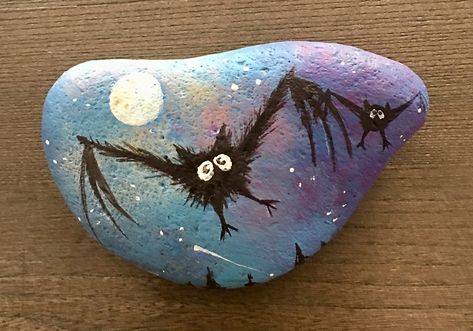 Halloween Witch Painted Rocks, Halloween Rock Painting Ideas Easy, Stone Painting Ideas Creative Rock Art, Rock Painting Halloween, Diy Rock Art, Painted Rock Animals, Halloween Rocks, Stone Art Painting, Painted Rocks Craft