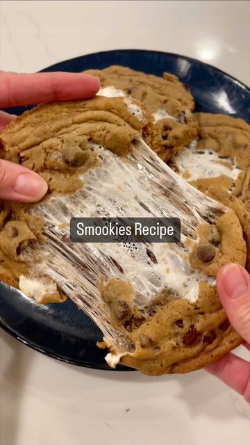 YWM Family on Instagram: "Save this cookie recipe, it's so good! Literally everytime I make these, people want to know how. Best part is, it's easy! 🙌 #smookies #cookies #baking #simplerecipe #bestcookies #cookiehack #smores #easyrecipes" Cookie Hacks, Cookies Baking, Cookie Recipe, Cookie Bars, Cookie Recipes, Delicious Desserts, Easy Meals, Candy, Baking