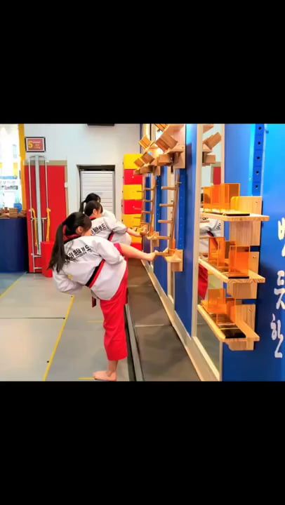 Taekwondo Korea, Taekwondo Techniques, Stretching Flexibility, Taekwondo Training, Flexibility And Mobility, The Artist Movie, Training Routine, Hapkido, Mobility Exercises