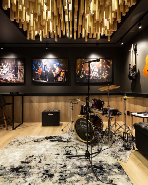 Music Venue Design, Music Studio Decor Interior Design, Music Room Ideas Home Studio, Music Studio Interior Design, Music Studio Interior, Music Store Interior, Music Studio Ideas, Music Studio Room Ideas, Music Interior Design