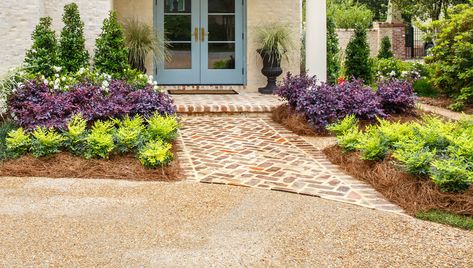 Red Diamond™ Midsize Loropetalum     Striking Red Diamond Loropetalum is ideal as a foundation plant or screen, and its foliage stays most vibrant when given ample sun. Enjoy eye-catching red flowers spring and fall.    #privacyhedge #redblooms #loropetalum #southernlivingplants Corner Lot Landscaping Ideas, Corner Lot Landscaping, Colonial Landscaping, Southern Landscaping, Landscape Ideas Front Yard Curb Appeal, Porch Landscaping, Southern Living Plants, Landscaping Inspiration, Front Yard Design