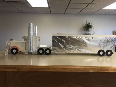 Semi Truck Valentine Box Ideas, Semi Truck Valentines Boxes, Semi Valentine Box Ideas, Kids Valentine Boxes, Tractor Trailer Truck, Happy Hearts Day, Valentine Day Boxes, Heart Day, Valentine Box