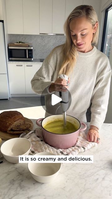 322K views · 11K likes | Jessica Sepel - JSHealth® 🧿 on Instagram: "CLEANSING GREEN SOUP ✨⁠
⁠
It may be summer in Australia but it’s definitely soup season for my US and UK teams and they have been making this soup on repeat!⁠
⁠
It’s also the perfect soup to whip up if like me you are resetting this January with a gentle cleanse. ⁠
⁠
For me, cleansing is about supporting the liver and digestive system by focusing on a few key things:
- Loading up on brassicas (e.g. broccoli, cauliflower, Brussels)⁠
- Fibre-rich foods to support bowel cleansing ⁠
- Increased water intake⁠
- Supplementing with milk thistle ⁠
⁠
I like to focus on what we can add into our diets, rather than what we can remove. ⁠
⁠
Who else loves this soup? 🌱⁠
⁠
............⁠
⁠
CLEANSING GREEN SOUP ⁠
⁠
Ingredients:⁠
- 3 tbsp Summer In Australia, Soups Stews Chilis, Green Soup, Broccoli Cauliflower, Fiber Rich Foods, Soup Season, Foodie Friends, Water Intake, Milk Thistle