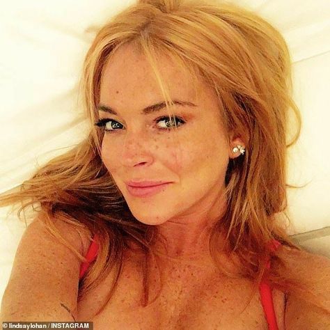 Lindsay Lohan Style, Easy Trendy Hairstyles, 2000's Aesthetic, The Parent Trap, Red Hair Inspo, Long Layered Haircuts, Trendy Hairstyle, Actrices Hollywood, Celebrities Humor