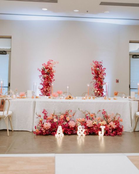 You’re not ready for these gorgeous and vibrant wedding sneaks!🩷 Amanda and Jake’s bougainvillea citrus themed ceremony at the Desert Botanical Garden was filled with thoughtful details at every corner, colorful florals, and fresh citrus styled down the reception tables. And that papaya moment too!🟠 It was beyond beautiful and @kmarieweddings crushed the planning & design🤜🏼🤛🏼 Wedding Planning @kmarieweddings Venue @dbgphx  Photography @jessicamaddelaphoto Videography @physicalmemoriesllc P... Vibrant Wedding, Colorful Florals, 50th Bday, Desert Botanical Garden, Reception Tables, Socal Wedding, Arizona Wedding, Wedding Flower Arrangements, Reception Table