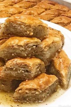 Baklava Cheesecake, Turkish Baklava, Turkish Recipes, Baklava, Biscotti, Nutella, Yogurt, French Toast, Cake Recipes