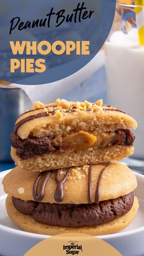 Cookie And Bar Recipes, Peanut Butter Whoopie Pies, Whoopee Pie, Whoopie Pie Filling, Peanut Butter Cream, Whoopie Pie Recipe, Whoopie Pie, Chocolate And Peanut Butter, Peanut Butter Cake