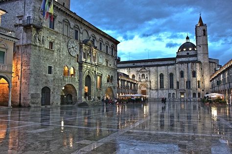 A Trip to Ascoli Piceno Le Marche, Italy Italian Places, Piazza Del Popolo, Italian Vacation, Italy Tours, Regions Of Italy, Beautiful Villages, Famous Places, Italian Food, Ancient Cities