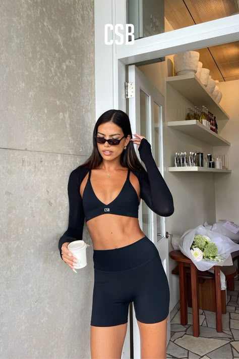 Bra Fat Workout, Athleisure Aesthetic, Workout Sets For Women, Elite Eleven, Pilates Outfit, Crop Top Jacket, Cute Gym Outfits, Yoga Outfit, Fat Workout