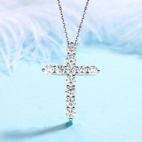 Princess Jewelry, Necklace Diamond, Diamond Cross Pendants, Jewelry Fashion Trends, Diamond Cross, Cross Jewelry, Cross Pendant Necklace, Necklaces For Women, Diamond Pendant Necklace