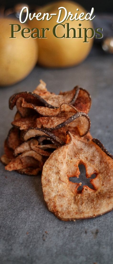 #ad These Oven-Dried Pears are a delicious & nutritious snack and make a great addition to a holiday cheese & snack board. Dehydrated Pears In Dehydrator, Dehydrate Pears, Dehydrated Pears, Pear Chips, Dried Fruit Recipe, Fruit Kabob, Dried Pears, Healthy Snack Alternatives, Dehydrated Foods