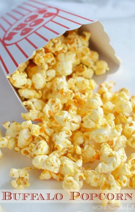 Buffalo Popcorn Recipe - Spicy Snack - wonkywonderful.com Buffalo Popcorn, Buttery Popcorn, Spicy Popcorn, Popcorn Treats, Homemade Popcorn, Popcorn Snacks, Popcorn Recipe, Flavored Popcorn, Gourmet Popcorn