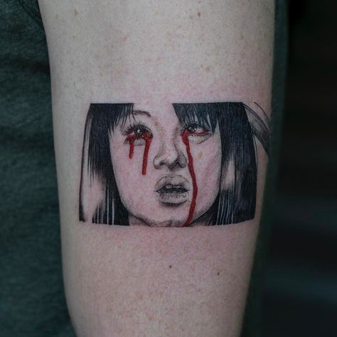 Tattoo artist Oozy. oozy is South Korean a tattoo artist born in 1990. Oozy’s real name is Woojin Choi. For more view website    #tattoo #tattoodesign #tattooideas #tattoofrauen #tattoosforwoman #art #arts #blacktattoo #bodytattoos #bodytattoosforwomen #armtattoo #armtattoosforwomen #tattoos  #tattoodesigns #tattoosformen #blackwork #blackworktattoo #oozytattoo Gogo Yubari Tattoo, Kill Bill Tattoo, Oozy Tattoo, Bill Tattoo, Beetlejuice Tattoo, Gogo Yubari, Korean Tattoo, Tattoo Now, Japan Tattoo