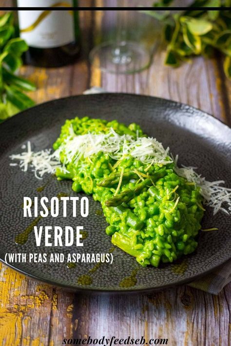 Creamy and decadent but equally healthy and nutritious - this Risotto Verde is a perfect vegetarian main or an appetizer to celebrate nature coming alive in spring! Packed full of green vegetables, this pea and asparagus risotto is vibrant in colour and bursting with flavours of spring greens. Spring Pea Risotto, Green Risotto Recipes, Green Pea Risotto, Vegetarian Recipes Fancy, Spring Main Dishes, Green Dishes Recipes, Fancy Vegetarian Recipes, Spring Vegetarian Meals, Green Asparagus Recipes