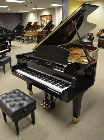 Piano Classic, Kawaii Piano, Wurlitzer Piano, Steinway Grand Piano Aesthetic, Piano Photography, Roland Piano, Brown Grand Piano, Piano Video, Steinway Grand Piano