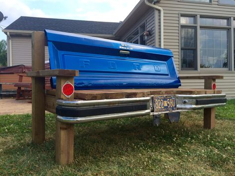 1986 Ford F-150 Tailgate bench complete with bumper and license plate built for around $200 (Price may vary depending on sources of materials) Great weekend project, only took me and my dad about 8 hours to build! Truck Tailgate Bench, Tailgate Bench, Car Part Furniture, Automotive Furniture, Truck Tailgate, Car Furniture, Automotive Decor, Man Cave Garage, Ford Truck