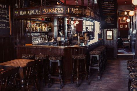 Wapping London, English Office, Pub Interior Design, Café Colonial, Vintage Signage, Pub Interior, Pub Design, Home Pub, Old Bar