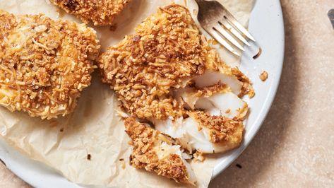 In this recipe, flaky cod is crusted with subtly sweet coconut and crispy panko. The result is a crunchy filet with a hint of sweetness and a flaky interior. Cod Filet Recipes, Cod Filets, Filet Recipes, Crusted Cod, Cod Fish Recipes, White Fish Recipes, Leafy Salad, Best Seafood Recipes, Fish Sticks