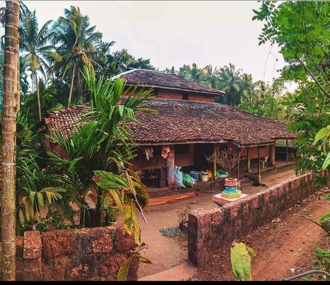 Kerala Traditional House, Kerala Architecture, Loft House Design, Modern Cupboard Design, Indian Home Design, Watercolour Landscape, House Design Pictures, Village Photography, Dark Home Decor