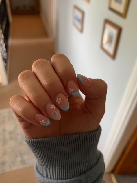 Nails With His Initials Almond, White Nails With C Initial, Short Acrylics With Initial, Flower Nails With Initial, Cute Nails With Boyfriends Initial Short, Almond Acrylic Nails With Initial, Blue Nails With Initials On Them, Nails With His Initials Blue, Blue French Tip Nails With Initial