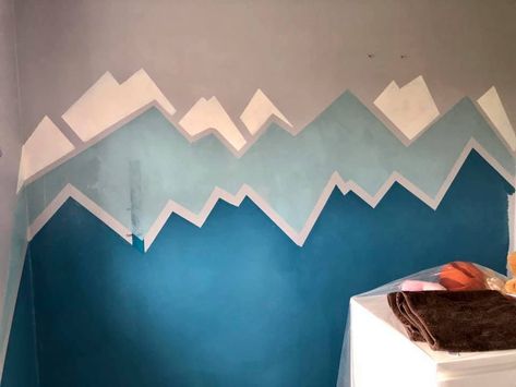 Frozen Room Ideas Bedrooms, Frozen Bedroom Ideas, Frozen Inspired Bedroom, Frozen Themed Bedroom, Amazing Bedrooms, Frozen Bedroom, Girls Room Paint, Frozen Room, Theme Bedroom