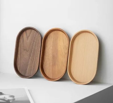 Hey there, fellow craft enthusiasts! Robert Kline, your resident art aficionado, here. Today, let's talk about adding a touch of handmade elegance to ... Key Tray, Wooden Trays, Coffee Tray, Desk Tray, Wood Plate, Wooden Serving Trays, Oval Tray, Small Plate, Serving Tray Wood