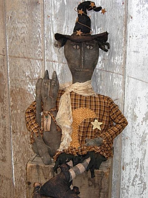 Primitive Rag Stuffed Witch Doll with Cat by stitchinsewprim Cat Doll Pattern, Halloween Sewing Patterns, Primitive Crow, Primitive Witch, Prim Halloween, Primitive Halloween Decor, Cloth Doll Pattern, Halloween Witch Dolls, Fall Garden Decor