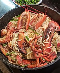 Ho Fun Noodle Recipe, Chinese Lobster Noodles Recipe, Chinese Lobster Recipe, Birthday Noodles, Noodle Breakfast, Lobster Noodles Chinese, Lobster Noodles, Cantonese Egg Noodle Recipes, Longevity Noodles Chinese