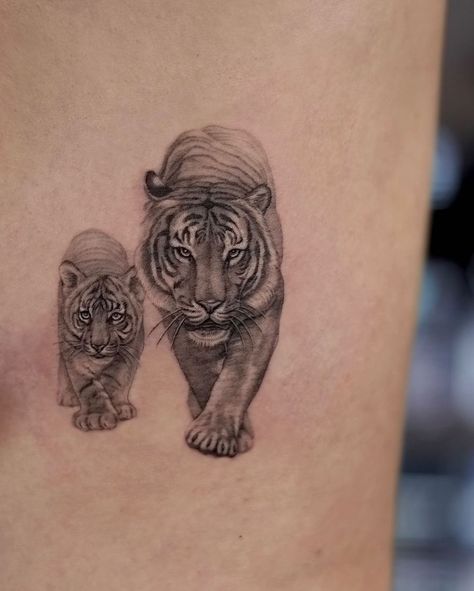 Tiny Tiger Tattoo, Single Mom Tattoo Ideas, Realism Tiger Tattoo, Baby Tiger Tattoo, Tiger Cub Tattoo, Tattoos Fish, Tattoo Fishing, Tattoos Birds, Fishing Tattoos