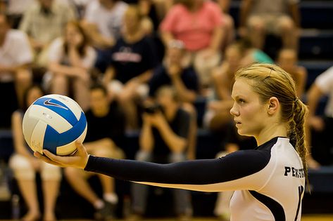 Float Serve Volleyball, Float Serve, Volleyball Serving Drills, Serve Volleyball, Volleyball Serve, Youth Volleyball, Volleyball Skills, Jordyn Wieber, Volleyball Tips