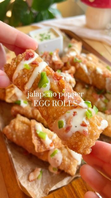 Jalapeno Egg Rolls, Jalapeno Popper Egg Rolls, Salty Food, No Egg Desserts, Egg Roll Recipes, Mini Egg, Cream Cheese Eggs, Jalapeno Popper, Salty Foods