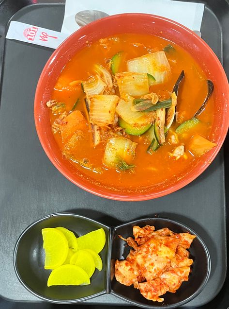 Korean Spicy Seafood stew Spicy Seafood, Seafood Stew, Red Curry, Thai Red Curry, Stew, Seafood, Ethnic Recipes