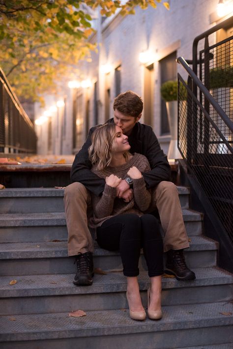 Stair Poses Couple, Couple Shoot On Stairs, Couple Seating Pose, Couples On Stairs Photography, Couple Stairs Poses, Couple Photoshoot On Stairs, Couple Poses On Steps, Couples Photoshoot Stairs, Staircase Couple Poses