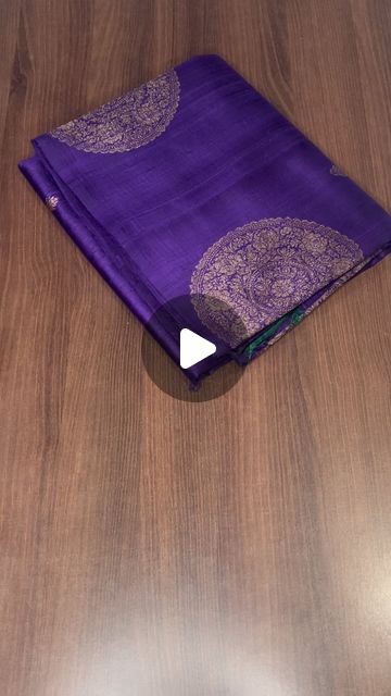 Temple Border Silk Saree, Tussar Saree, Silk Saree Banarasi, Saree Banarasi, Saree Silk, Bead Embroidery Patterns, Elegant Look, Zari Work, Tussar Silk Saree