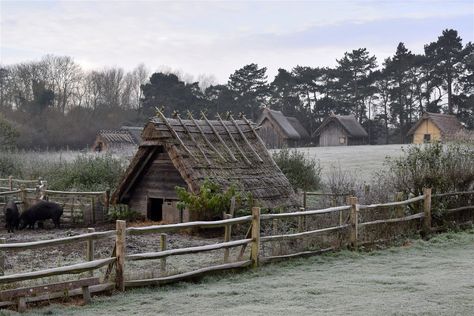 Anglo-Saxon Village view in 2015 Anglo Saxon Aesthetic, Saxon Aesthetic, Anglo Saxon Houses, Scifi Environment, Nordic Architecture, Viking House, Log Cabin Rustic, Frosty Morning, Medieval Houses