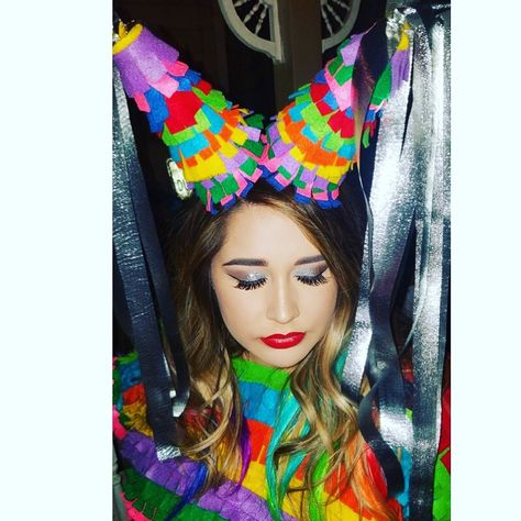 Piñata Makeup Piñata Makeup, Pinata Makeup, Halloween Ideas, Costume Ideas, Halloween, Makeup, Make Up