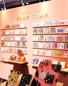 Stationery Display Ideas, Stationery Display, Stationery Store Design, Craft Booth Design, Gift Shop Interiors, Gift Card Displays, National Stationery Show, Design Studio Workspace, Craft Market Display