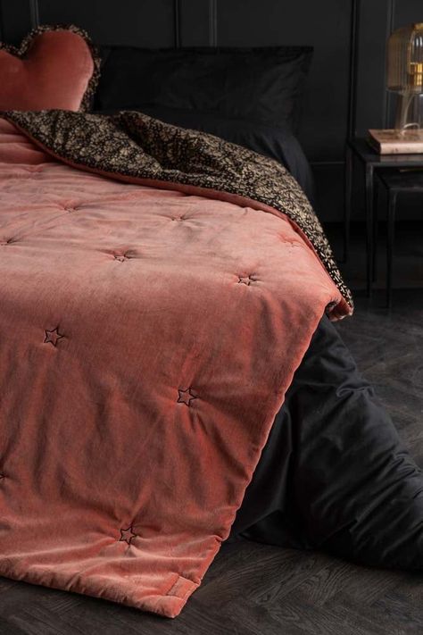 Regal Furniture, Hero Accessories, Bedding Colors, Peach Rooms, 1920s Interior, Velvet Quilt Cover, Vintage Blankets, Velvet Throw Blanket, Print Techniques