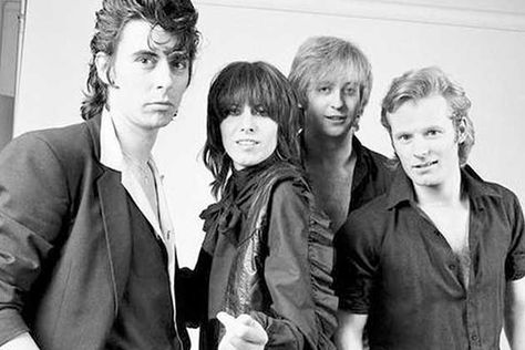 "Brass in Pocket" was a number one hit for the Pretenders in the 1980s, but lead singer Chrissie Hynde was not thrilled when their producer said it was going to be a single for the band. Jim Kerr, Garage Punk, Lynn Goldsmith, Chrissie Hynde, Dark Wave, The Pretenders, Women Of Rock, Rock N Roll Music, Musical Group